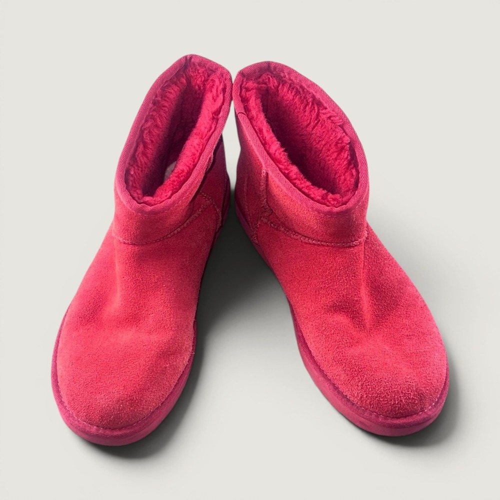 UGG Ankle Boots Women 9 Red Classic Mini Side Logo Boot Suede Lined Cabin Ski